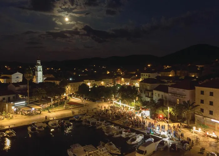 Tankaraca Bb Croatia * Ostrvo Šijak