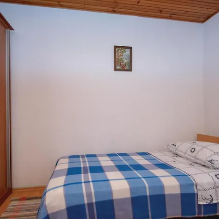 Ferienhaus Gorgeous Home In Tankaraca With Wifi *