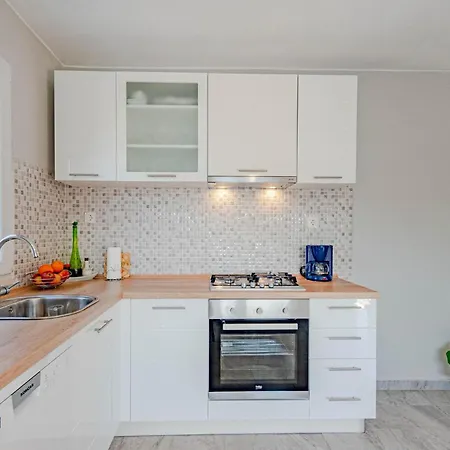 Holiday Home Tankaraca Bb Croatia Vikendica *