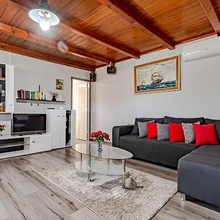 Holiday Home Tankaraca Bb Croatia Vikendica Otocic Osjak